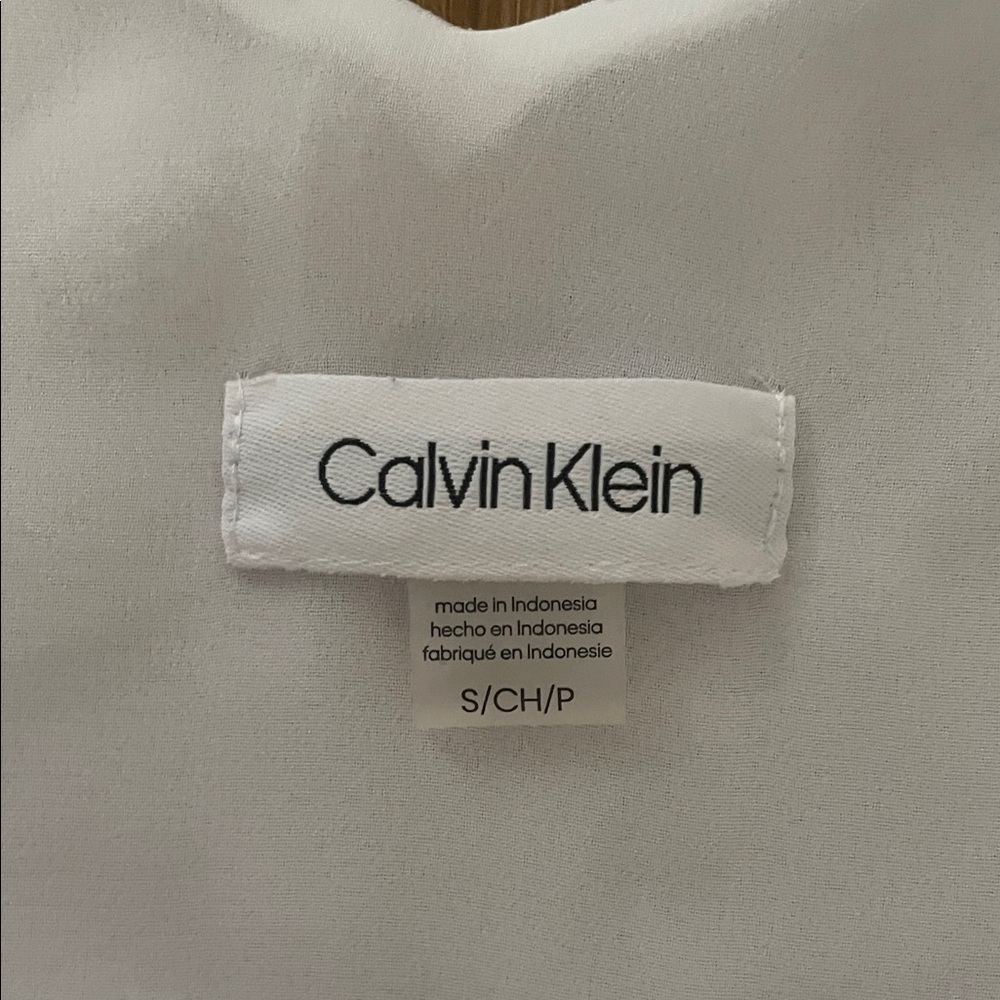 Calvin Klein Flowy Lined White Spaghetti Strap Camisole top - Picture 3 of 5